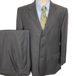 Pronto Uomo Zignone Suit Mens 48R 38W 30L Dark Charcoal Pinstripe 3 Button Wool